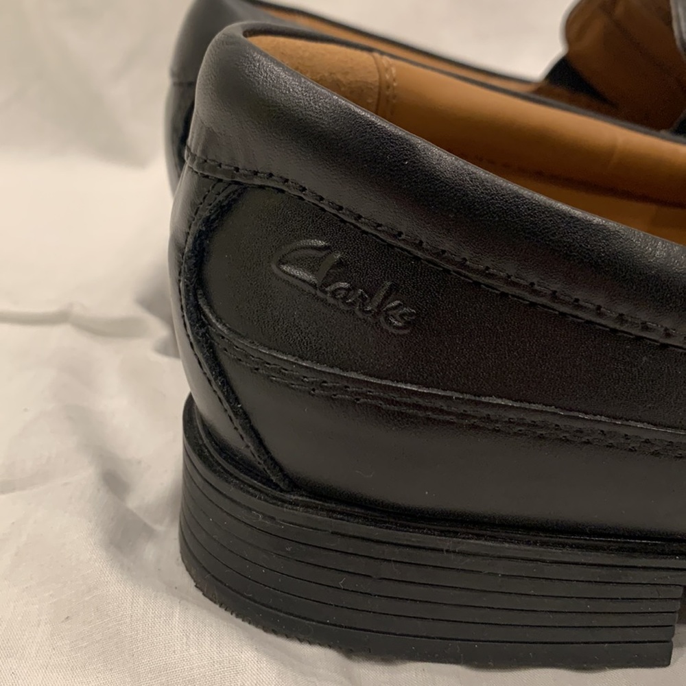 Clarks Ortholite Black Leather Loafer - Picture 8 of 8